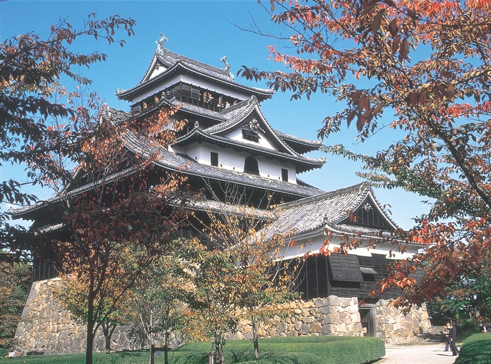 Izumo - Ancient legends, an imposing castle and spectacular gardens